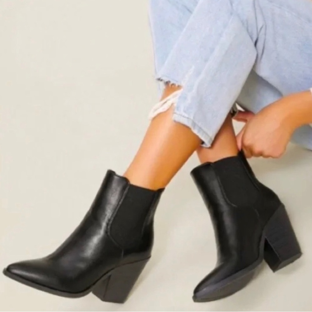 Nordstrom BP Lex Bootie Black Leather - size 7